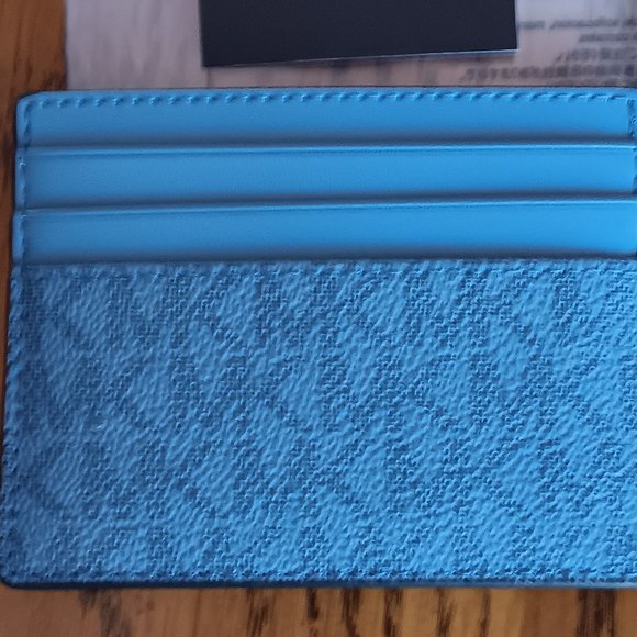 *Price Drop* New Michael Kors Cooper Graphic Tall Card Case - Picture 3 of 7